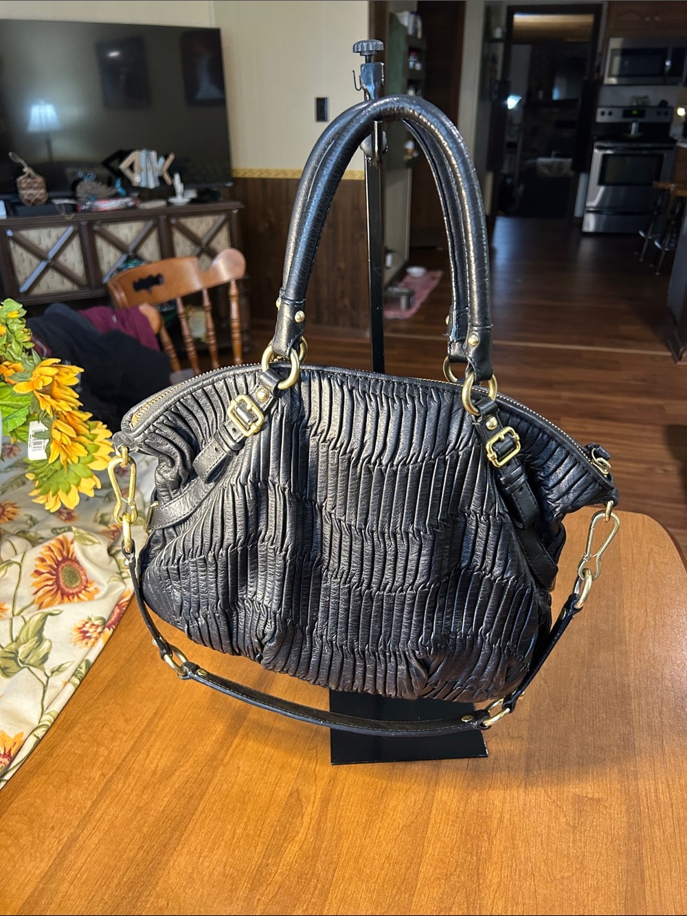 2010 Coach Madison Sophia Black Ruched Leather Satchel with Gold Hardware - Picture 5 of 14